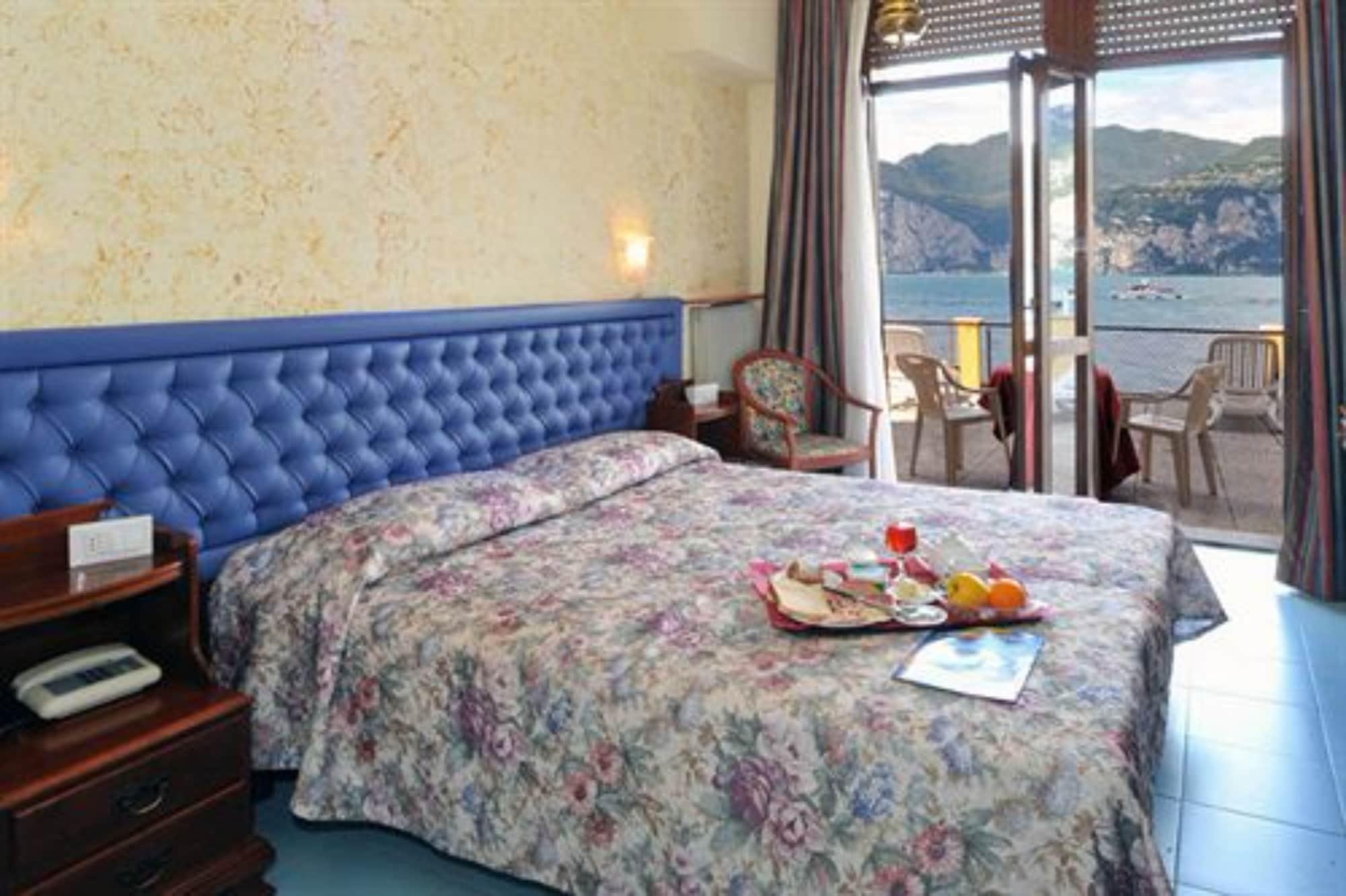 Hotel マルチェージネ エクステリア 写真